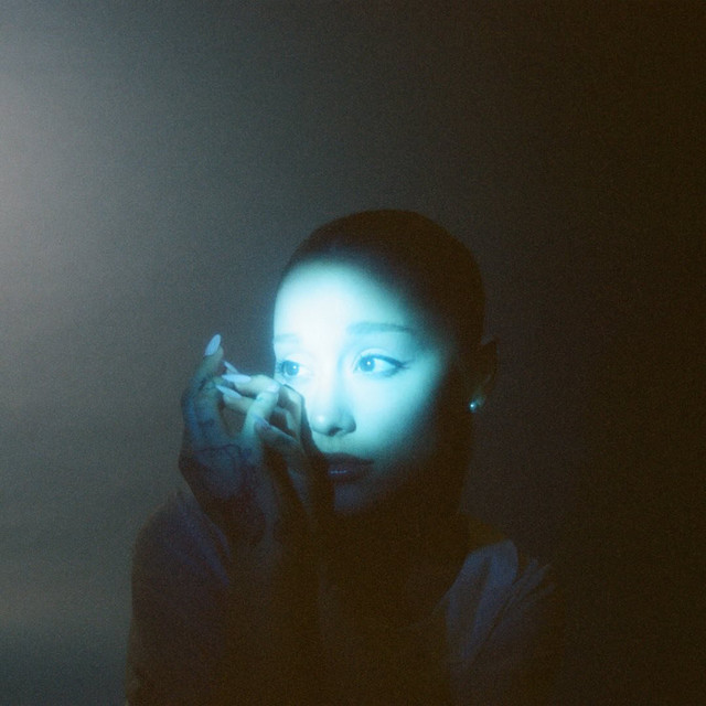 Ariana Grande profile image